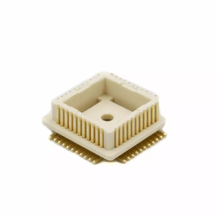Winslow W9325 44 Pin Large Footprint Surface-Mount PLCC Plug